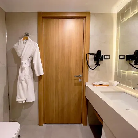 Wyndham Garden Tuzla Marina Hotel *
